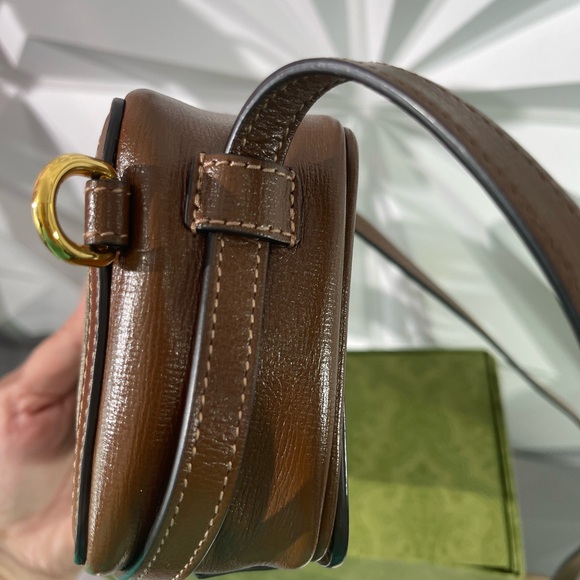 RARE AUTHENTIC GUCCI MINI TRUNK CROSSBODY- Full inclusion - Picture 7 of 16